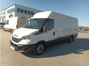 Xe van chở hàng IVECO Daily 35s16