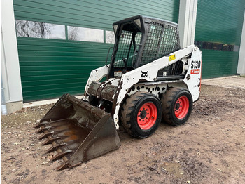 Máy xúc lật bánh lốp BOBCAT S130