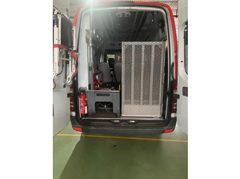 Xe cứu thương MERCEDES BENZ AMBULANCE FOR DYSABLED PEOPLE Sprinter 313 CDI(15 units): hình 3