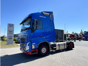 Xe đầu kéo VOLVO FH 460