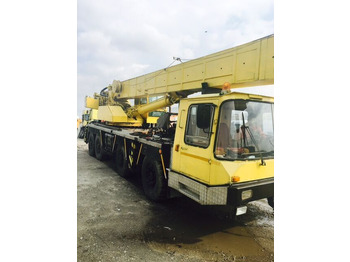 Cẩu bánh lốp Bumar 42 Tons: hình 2