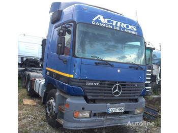 Xe đầu kéo MERCEDES-BENZ Actros