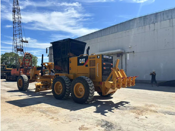 Máy san CATERPILLAR 140K
