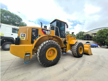Máy xúc lật bánh lốp CATERPILLAR 950H