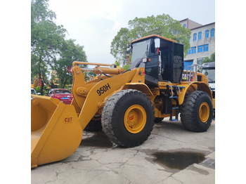 Máy xúc lật bánh lốp CATERPILLAR 950H