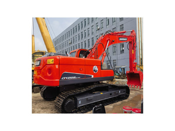Máy xúc bánh xích DOOSAN DX225