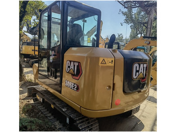 Máy xúc bánh xích CATERPILLAR 306E2