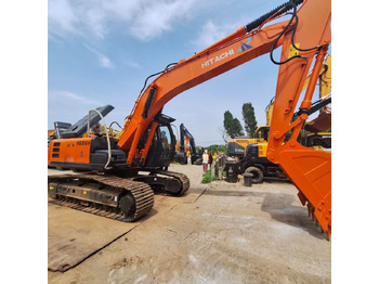 Máy xúc bánh xích HITACHI ZX200