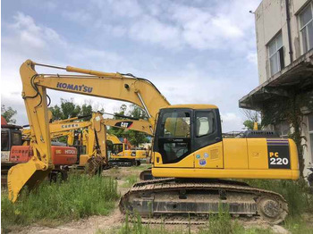 Máy xúc bánh xích KOMATSU PC220-7