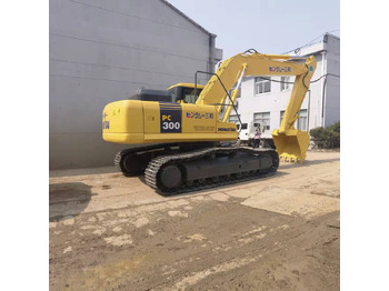 Máy xúc bánh xích KOMATSU PC300-7