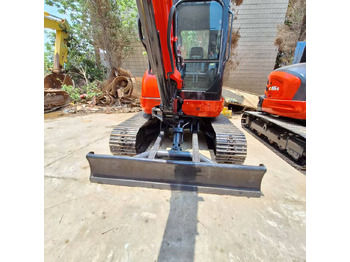 Máy xúc mini KUBOTA
