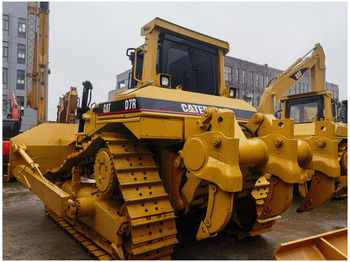 Máy ủi CATERPILLAR D7R