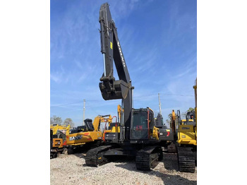 Máy xúc bánh xích VOLVO EC240B