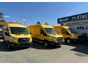 Xe van chở hàng FORD Transit