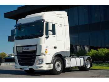 Xe đầu kéo DAF XF 460