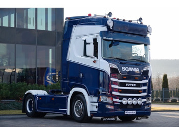 Xe đầu kéo SCANIA S 580