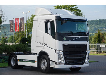 Xe đầu kéo VOLVO FH 460