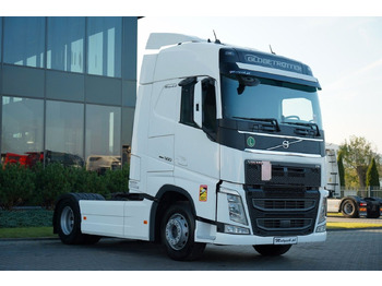 Xe đầu kéo VOLVO FH 500