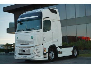 Xe đầu kéo VOLVO FH 500