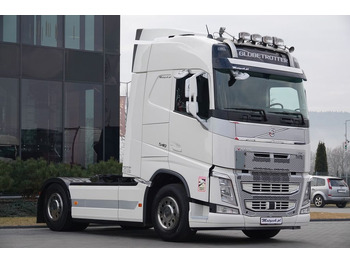 Xe đầu kéo VOLVO FH 540