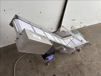 Băng tải NNP Flighted elevator conveyor: hình 3