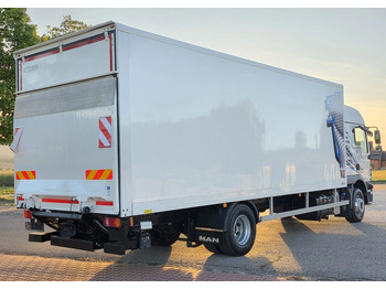 Xe tải hộp MAN TGM 15.290 / TGL / KONTENER / IZOTERMA / WINDA / KLIMA POSTOJOWA / 2019R / EURO 6 / PEŁEN SERWIS /  8200KG ŁADOWNOŚĆ  / SPROWADZONY / ZADBANY / JAK NOWY /  KSIĄŻKA SERWISOWA / E6 / 18 PALET: hình 4
