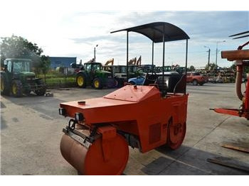 Máy lăn đường BOMAG