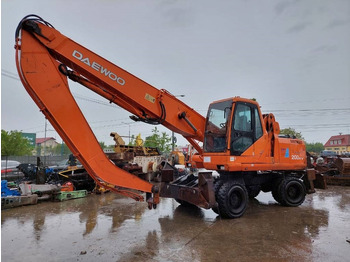 Máy xúc DAEWOO