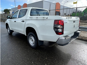Xe bán tải, Xe tải van mới Mitsubishi L200 4x4 - 8 UNITS in WHITE 2.5 D GL Double Cab - EURO 2 - NEW!! Ready for work!!!**: hình 2