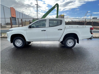 Xe bán tải MITSUBISHI L200
