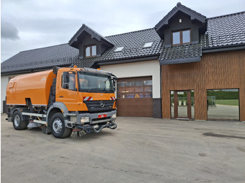 Xe quét đường BUCHER