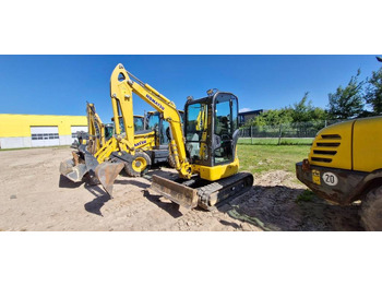 Máy xúc mini KOMATSU PC26