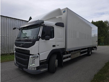 Xe tải hộp VOLVO FM 330