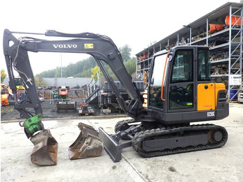 Máy xúc mini VOLVO EC55C