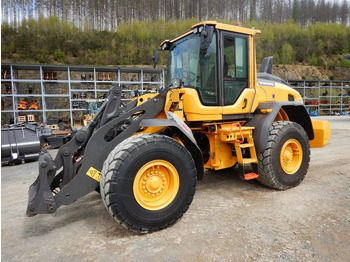 Máy xúc lật bánh lốp VOLVO L70H