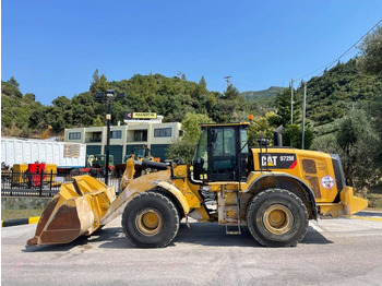Máy xúc lật bánh lốp CATERPILLAR 972M