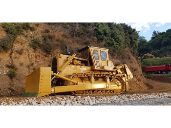 Máy ủi CATERPILLAR D9