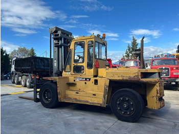 Xe nâng CATERPILLAR DP