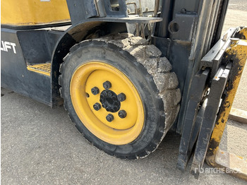 Xe nâng diesel 2006 Doosan D30S-3 3000 kg Forklift: hình 4