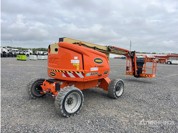 Xe nâng người nhiều khớp nối JLG