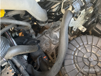 Xe bus mini, Xe van chở khách 2022 Opel Movano Passenger Van: hình 5