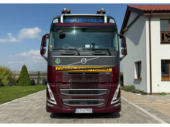 Xe đầu kéo VOLVO FH 500