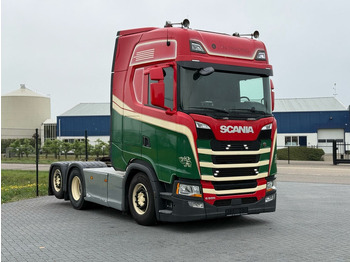 Xe đầu kéo SCANIA S 500