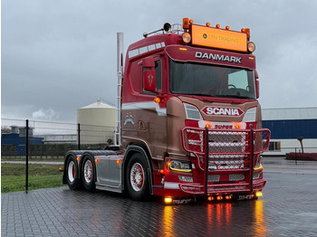 Xe đầu kéo SCANIA S 500