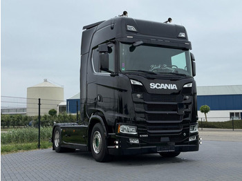 Xe đầu kéo SCANIA S 580
