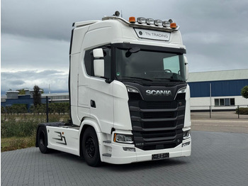 Xe đầu kéo SCANIA S