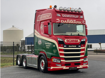 Xe đầu kéo SCANIA S 650