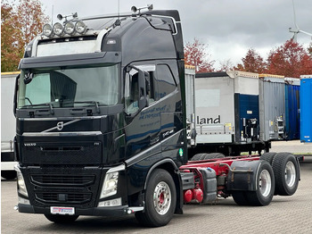 Xe tải khung gầm VOLVO FH 540