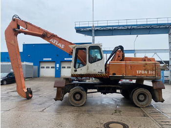 Máy xúc bánh lốp ATLAS