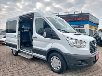Xe van chở khách FORD Transit